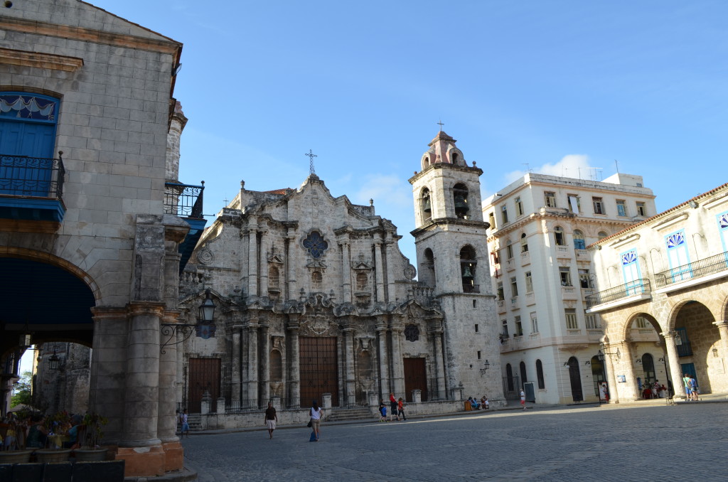 Plaza de la Catedral- www.afriendafar.com #havana #cuba #habana