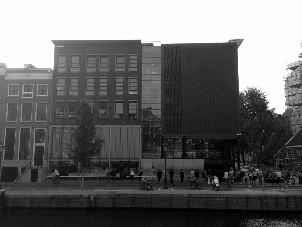 Amsterdam- www.afriendafar.com #amsterdam #thenetherlands