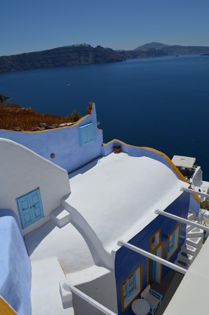 https://afriendafar.files.wordpress.com/2015/05/santorini-shot-of-the-week.jpg