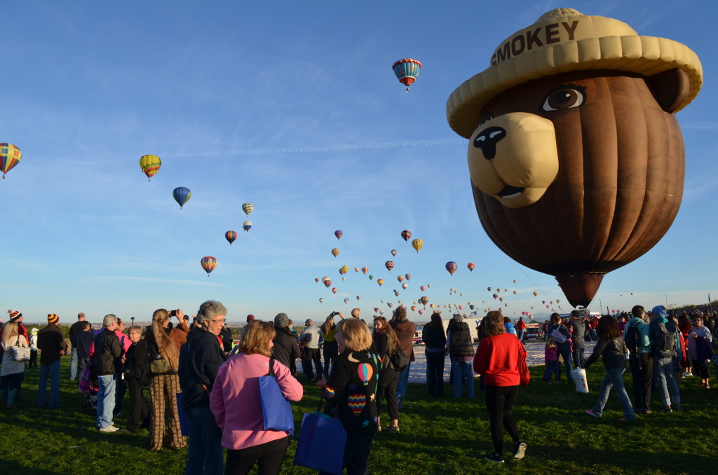 Albuquerque Balloon Fiesta- www.afriendafar.com #Albuquerque #BalloonFiesta