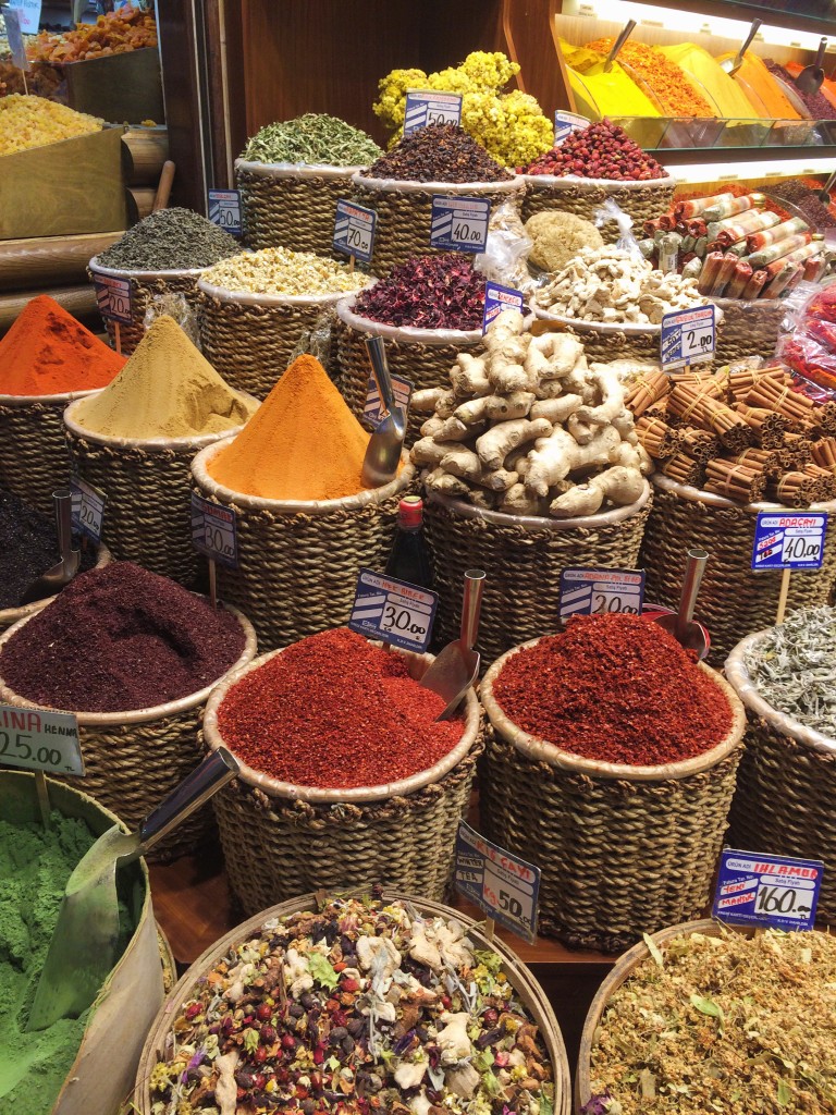 Spice Bazaar- Bazaars of Istanbul- www.afriendafar.com #istanbul #spicebazaar