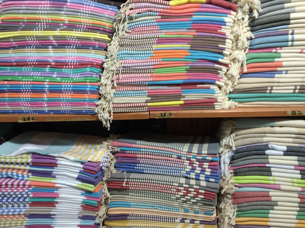 Hammam Towels- Bazaars of Istanbul- www.afriendafar.com #bazaars #istanbul