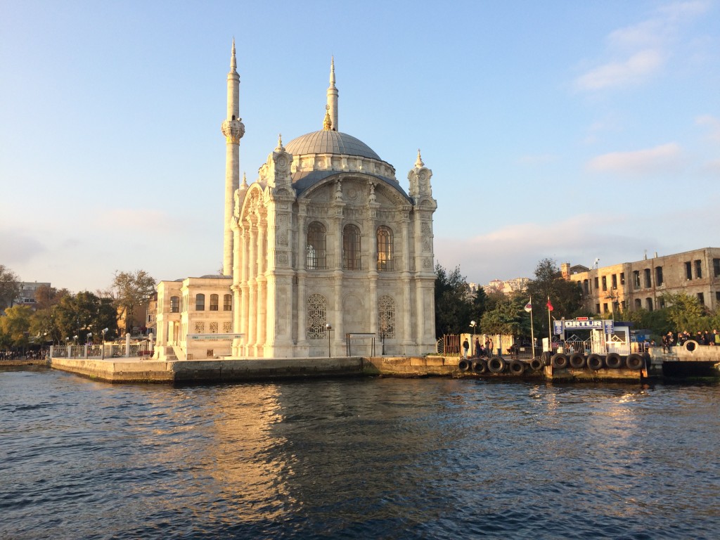 Bosphorous- A Top 5 Sights of Istanbul- www.afriendafar.com #istanbul #bosphorous