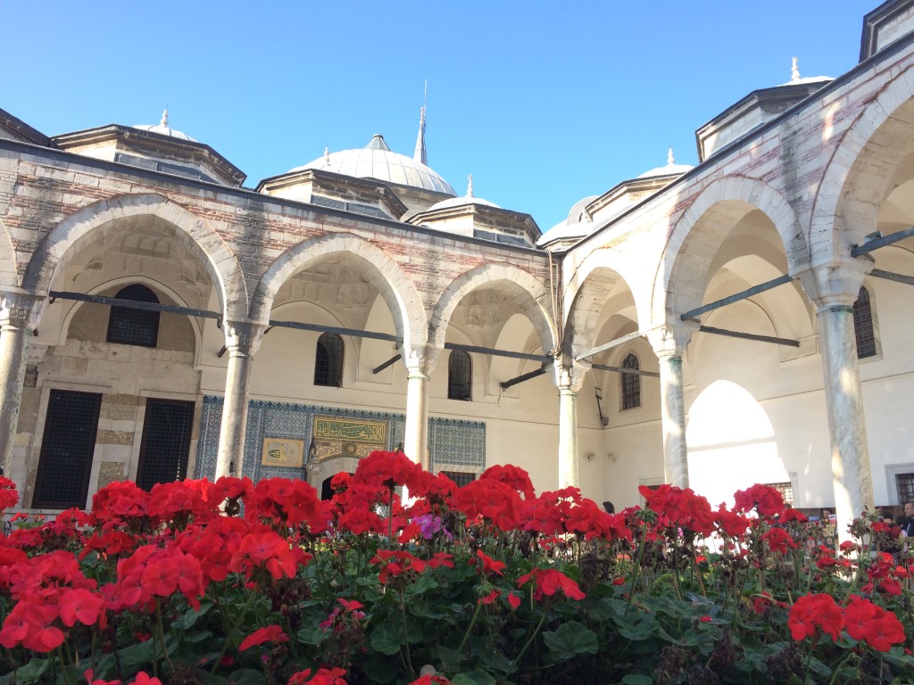 Topkapi Palace- The Top 5 Sights in Istanbul- www.afriendafar.com #istanbul #topkapipalace