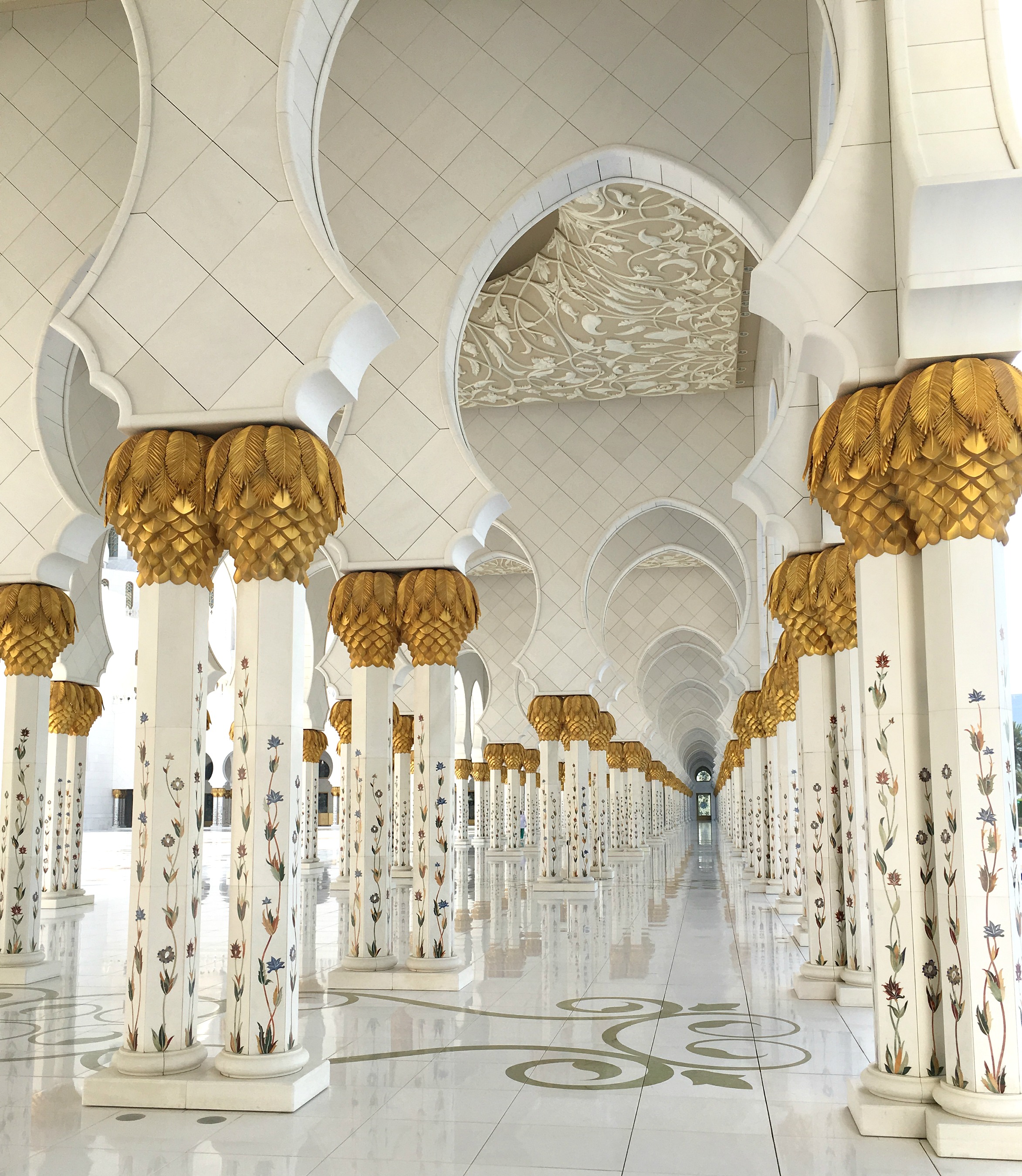 Sheikh Zayed Grand Mosque - Abu Dhabi, United Arab Emirates