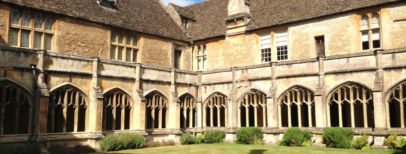 Lacock Abbey- www.afriendafar.com #england #lacockabbey #harrypotter